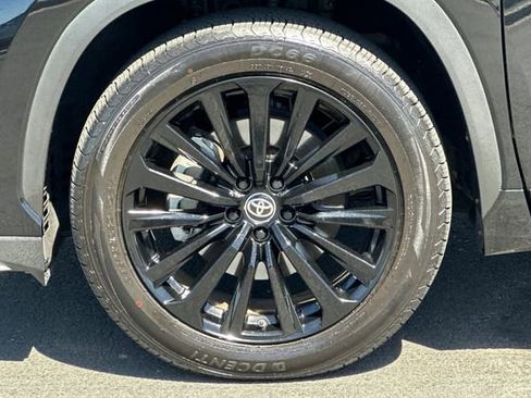 Used 2023 Toyota Highlander XSE AWD/4WD image 30