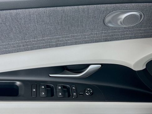 New 2026 Hyundai Elantra Limited image 19