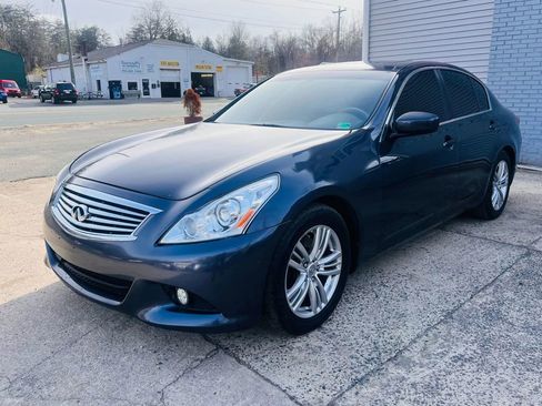 Used 2010 INFINITI G37 Journey w/ Premium Pkg image 1