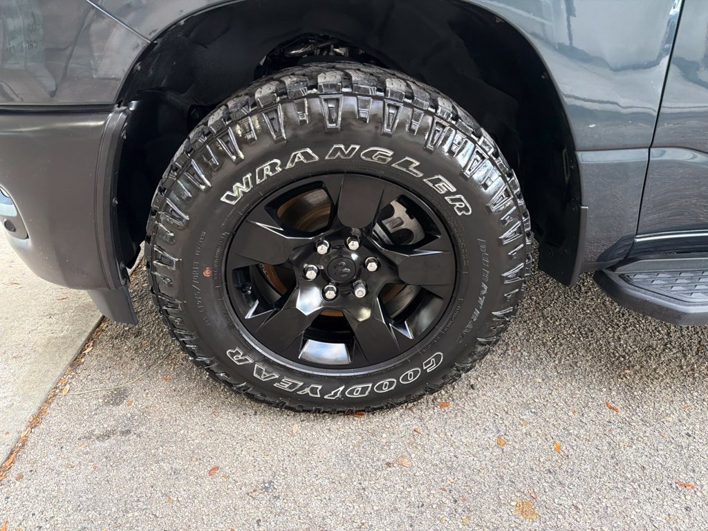 Used 2025 RAM 1500 Warlock AWD/4WD image 12