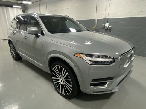 Certified 2024 Volvo XC90 B6 Ultimate w/ Protection Package Premier image 4