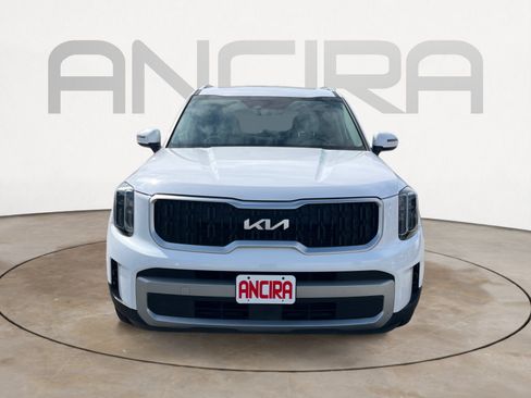 Used 2023 Kia Telluride EX w/ EX Captain's Chair Package AWD/4WD image 5