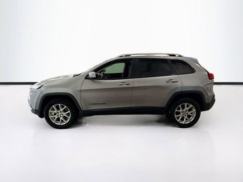 Used 2016 Jeep Cherokee Latitude image 7
