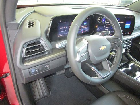 New 2026 Chevrolet Traverse LT w/ Driver Confidence Package image 28