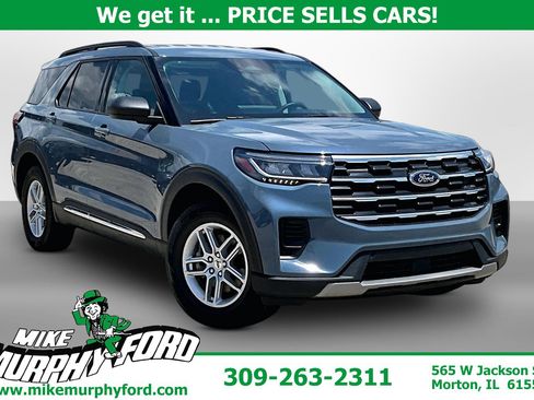 Used 2025 Ford Explorer Active AWD/4WD image 1