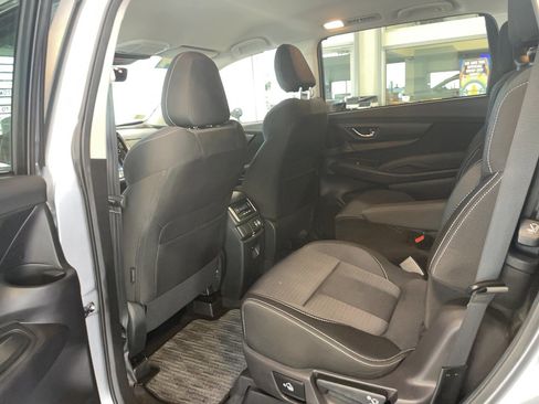 Used 2024 Subaru Ascent Premium w/ Convenience Package AWD/4WD image 25