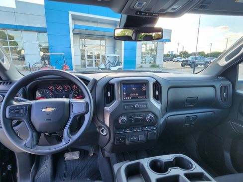 Used 2025 Chevrolet Silverado 2500 Custom w/ Custom Value Package AWD/4WD image 22