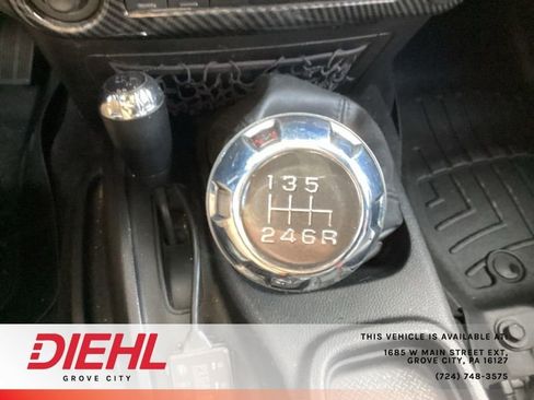 Used 2016 Jeep Wrangler Unlimited Rubicon image 20