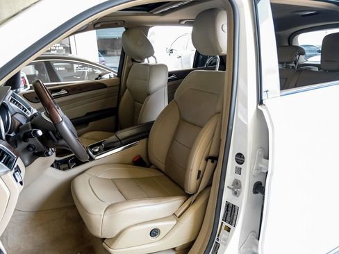 Used 2015 Mercedes-Benz ML 350 2WD w/ Premium 1 Package image 28