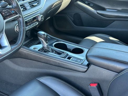 Used 2023 Nissan Altima 2.5 SL FWD image 11