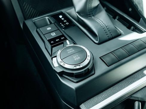 Used 2026 Toyota Tacoma SR5 image 31