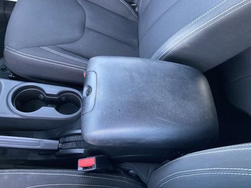 Used 2016 Jeep Wrangler Unlimited Sahara w/ Connectivity Group image 39
