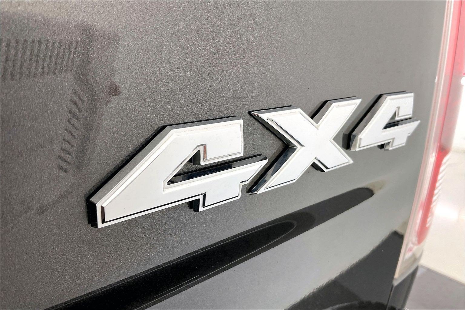 Used 2016 RAM 2500 Laramie AWD/4WD image 6