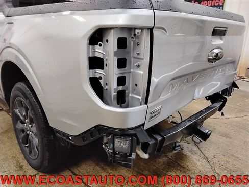Used 2024 Ford Maverick Lariat w/ Black Appearance Package FWD image 16