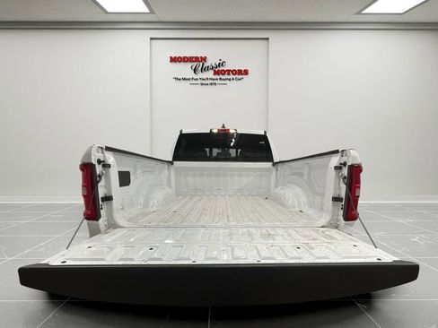 Used 2025 RAM 1500 Big Horn AWD/4WD image 10