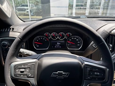 Used 2022 Chevrolet Silverado 1500 LT Trail Boss w/ Bed Protection Package AWD/4WD image 17