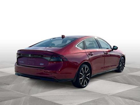 Used 2023 Honda Accord Touring image 8