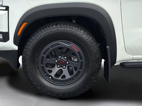 Used 2025 Nissan Frontier Pro-X w/ Pro Convenience Package RWD image 16