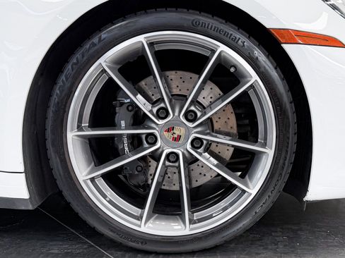 Used 2020 Porsche 911 Carrera 4S AWD/4WD image 28