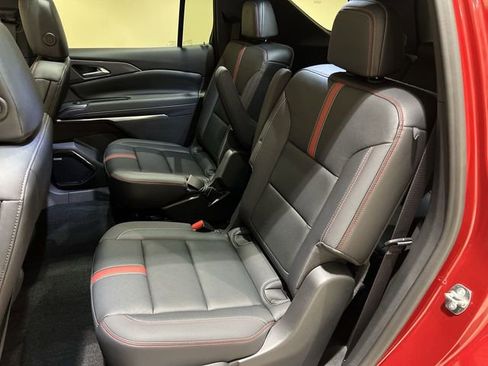 Used 2026 Chevrolet Traverse RS w/ LPO, Floor Liner Package FWD image 24