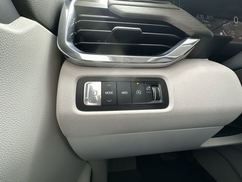 Used 2024 GMC Acadia Denali w/ Super Cruise Package image 18