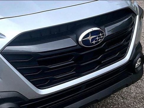 Used 2025 Subaru Outback Premium AWD/4WD image 28