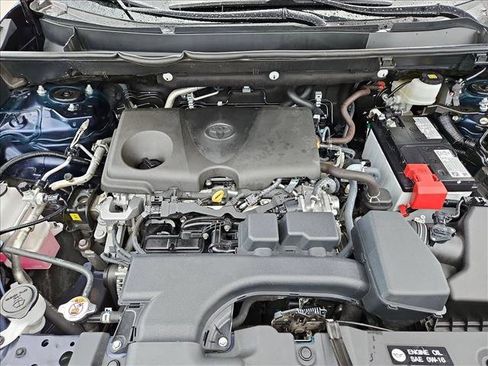 Used 2025 Toyota RAV4 XLE AWD/4WD image 23