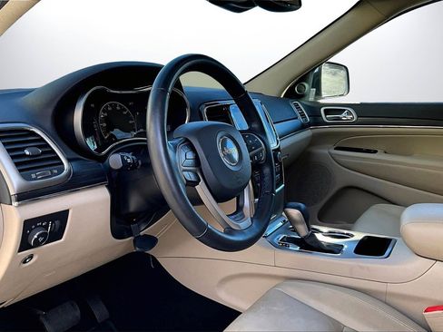 Used 2022 Jeep Grand Cherokee Limited w/ Trailer Tow Group IV image 20