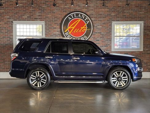 Used 2015 Toyota 4Runner Limited image 18