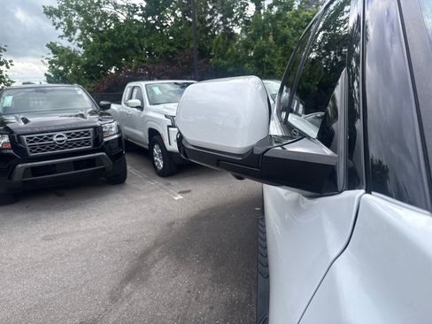 Used 2022 Toyota Tundra SR5 RWD image 40