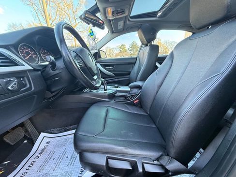 Used 2013 BMW 320i xDrive Sedan image 9