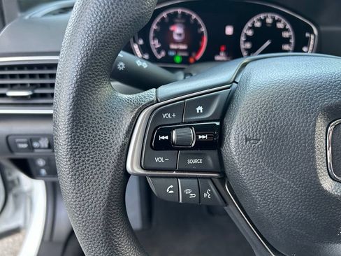 Used 2020 Honda Accord LX image 17