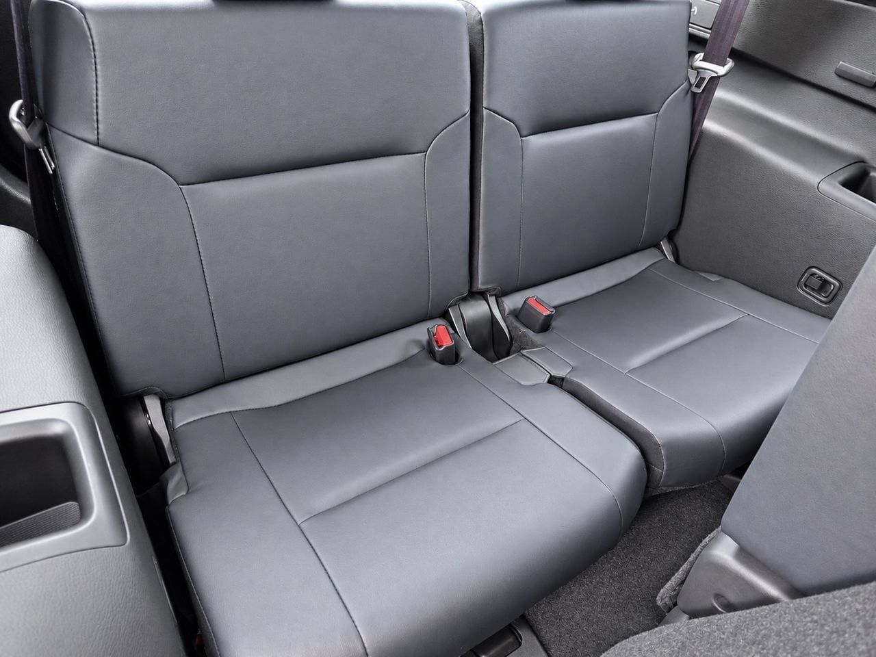 Used 2025 Mitsubishi Outlander SE AWD/4WD image 42