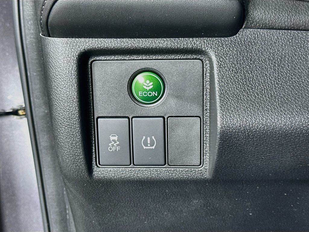 Used 2016 Honda HR-V LX image 10
