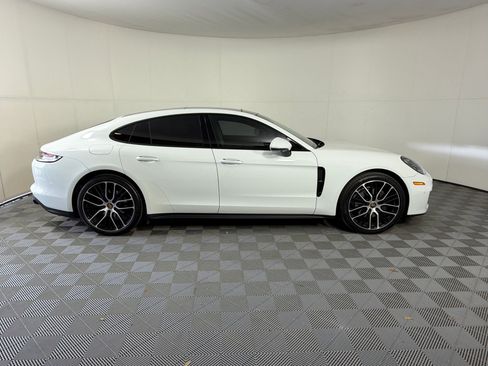 Used 2021 Porsche Panamera image 8