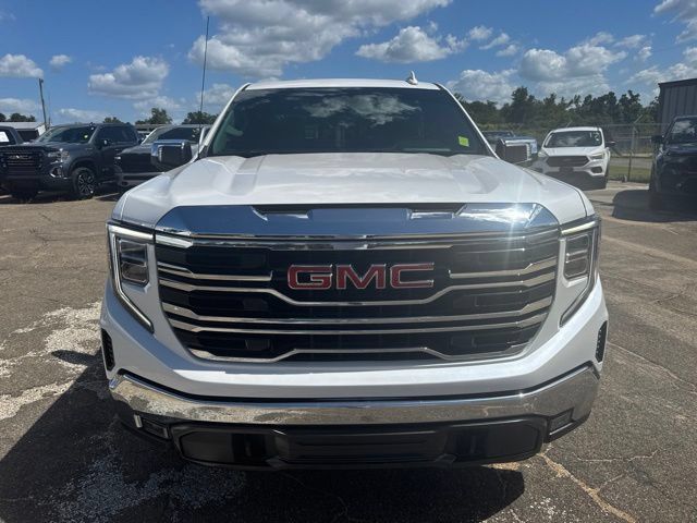 Used 2022 GMC Sierra 1500 SLT AWD/4WD image 9