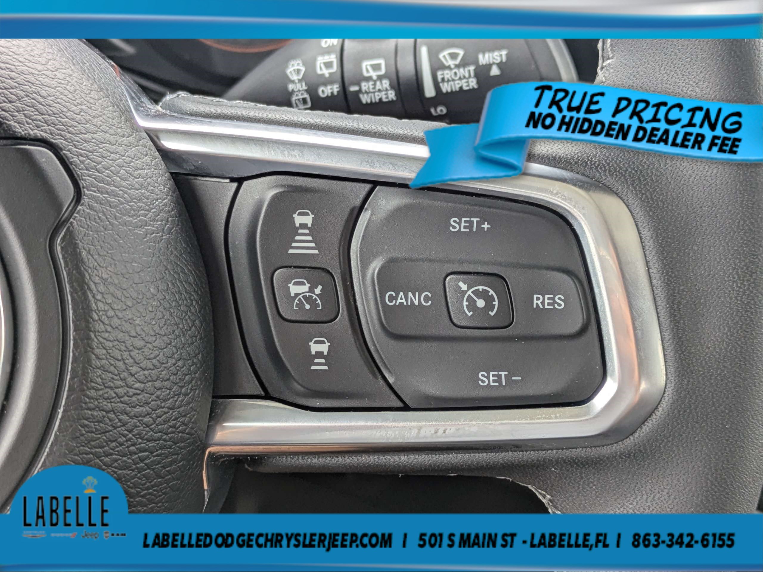 Used 2026 Jeep Wrangler Unlimited Sahara AWD/4WD image 19