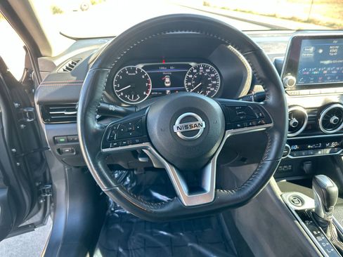 Used 2023 Nissan Sentra SR w/ Midnight Edition Package image 14