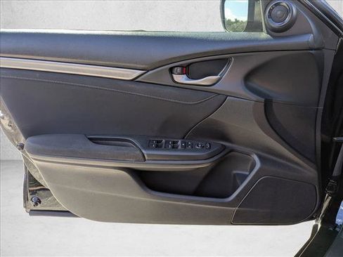 Used 2018 Honda Civic EX image 13