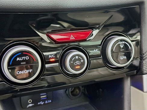 Used 2023 Subaru Forester Premium image 15