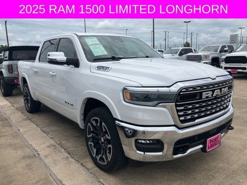 Used 2025 RAM 1500 Limited AWD/4WD image 9