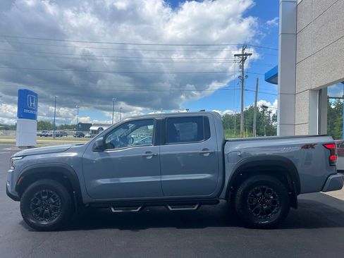Used 2023 Nissan Frontier PRO-4X w/ Pro-4X Premium Package AWD/4WD image 8