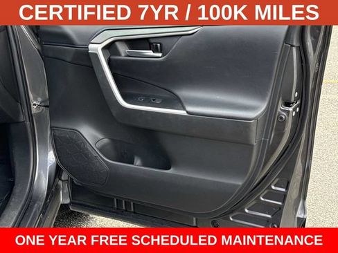 Used 2022 Toyota RAV4 XSE AWD/4WD image 8