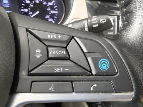 Used 2022 Nissan Rogue Sport SV w/ Technology Package AWD/4WD image 14