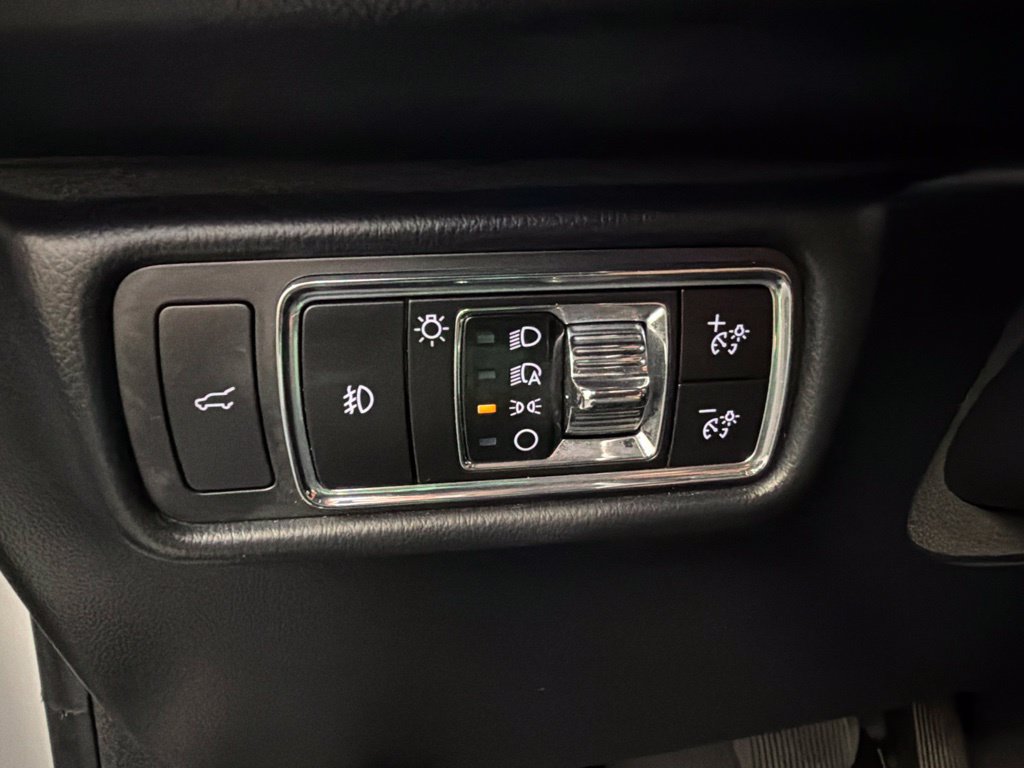 Used 2023 Lincoln Aviator Reserve w/ Equipment Group 201A AWD/4WD image 24