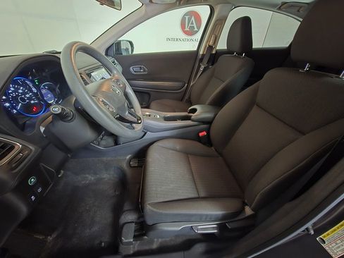 Used 2017 Honda HR-V EX image 13
