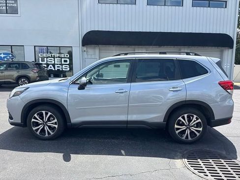 Used 2023 Subaru Forester Limited AWD/4WD image 2