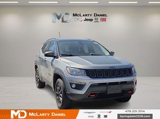Used 2019 Jeep Compass Trailhawk video 1