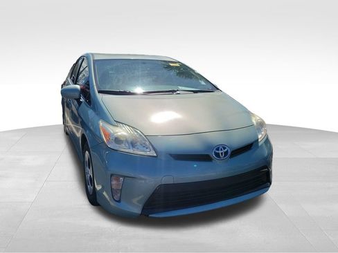 Used 2015 Toyota Prius Three FWD image 9