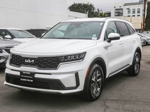 Certified 2022 Kia Sorento S image 5